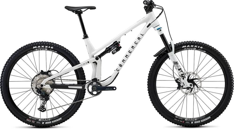 Paint for 2023 Commencal Meta V5 Essential - Gloss Pure White - Rotaris B.V.