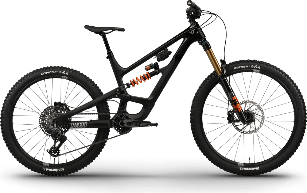 Paint for 2025 YT Capra Core 4 CF 29 - Matte Black Magic Bolt - Rotaris B.V.